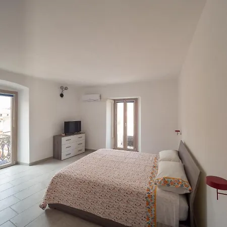 Apartament Ecclesiae *