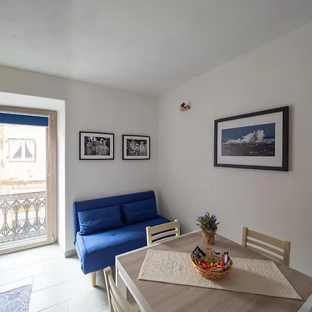 Ecclesiae Apartament *