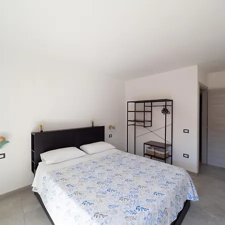 Ecclesiae Apartament *